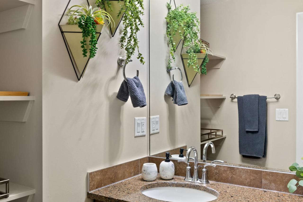 Globalstay Bmo Centre And Downtown Apartments YYC 외부 사진